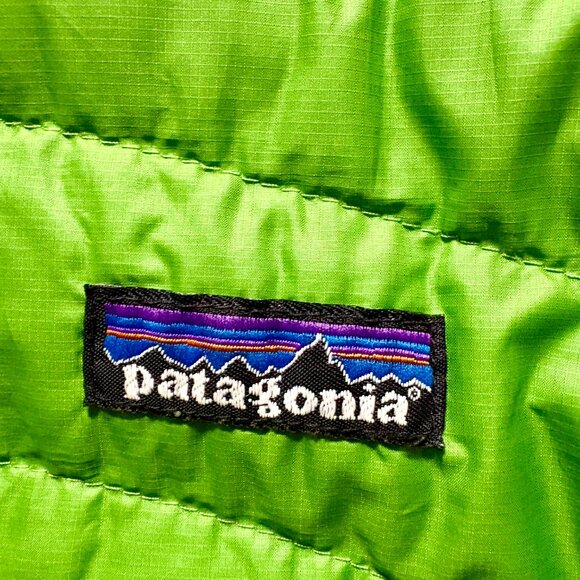 Patagonia Women's Down Sweater Jacket - Size Medium - Picture 4 of 7